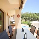 Arqueros Jacarandas דירה
